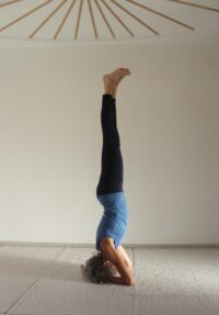 Headstand sun house